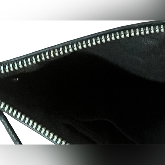 Coach F56027 Purple Bramble Rose PVC Leather Zip Wristlet - Picture 8 of 9